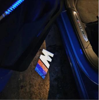 Proiector LED Welcome pentru BMW – Logo Luminos la Deschiderea Ușilor
