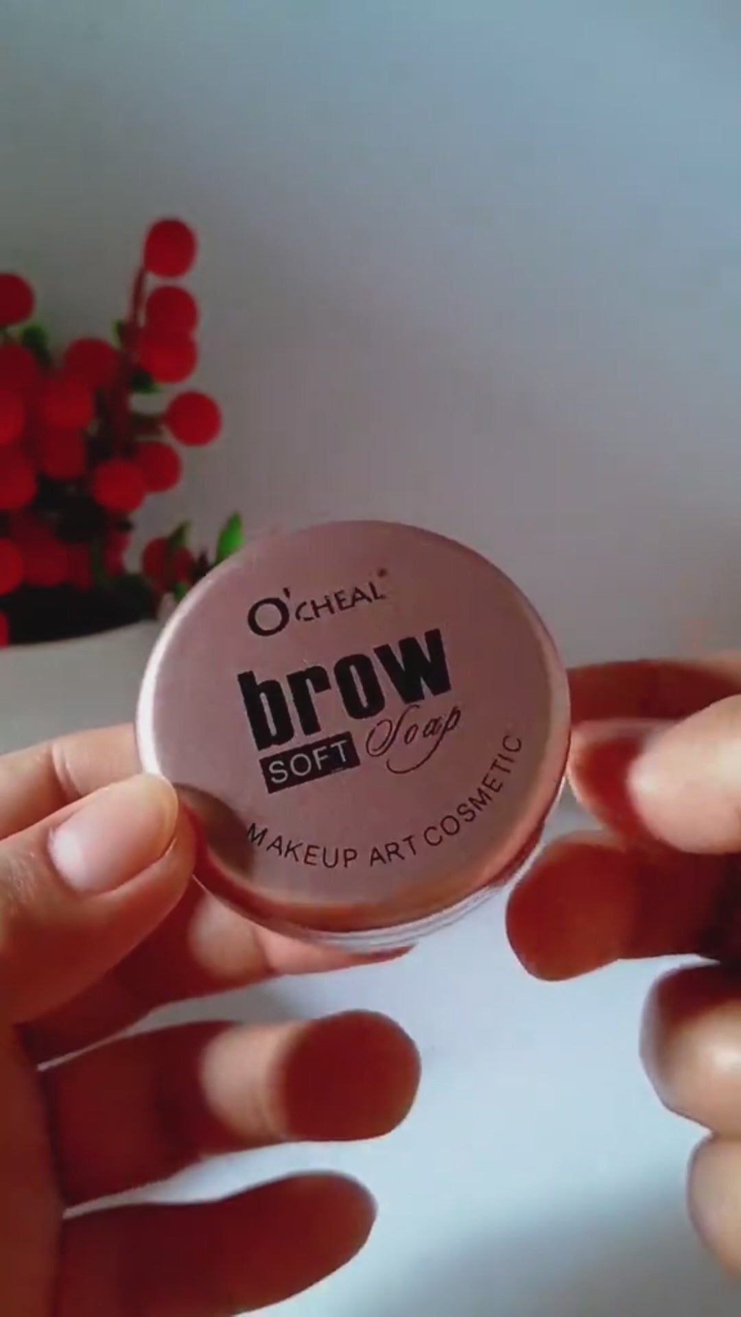 Gel Transparent pentru Stilizarea Sprâncenelor – Fixare Puternică și Aspect Natural